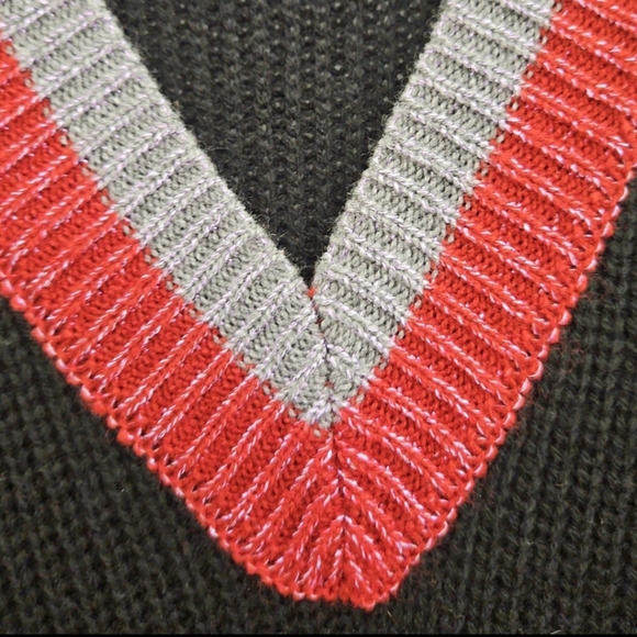 BloomChic Two Tone Trim Sweater - Picture 5 of 6